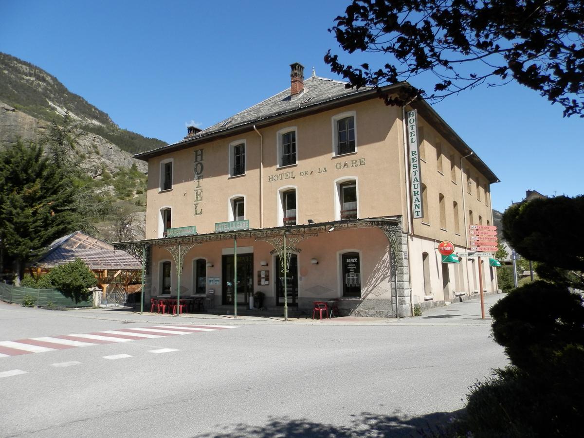 Hotel La Gare LʼArgentière-la-Bessée エクステリア 写真