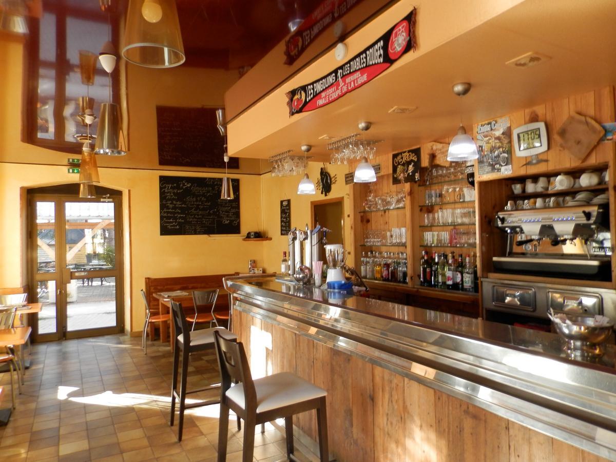 Hotel La Gare LʼArgentière-la-Bessée エクステリア 写真