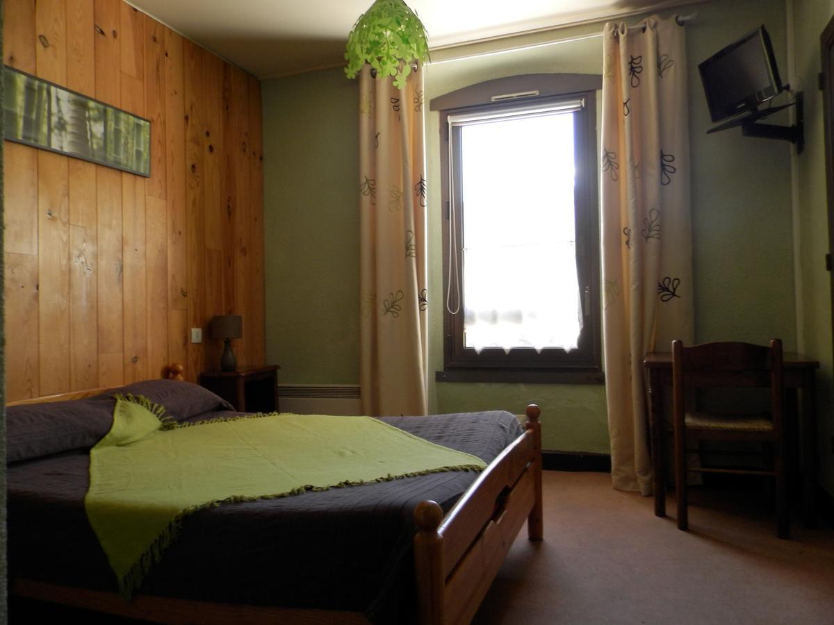 Hotel La Gare LʼArgentière-la-Bessée エクステリア 写真