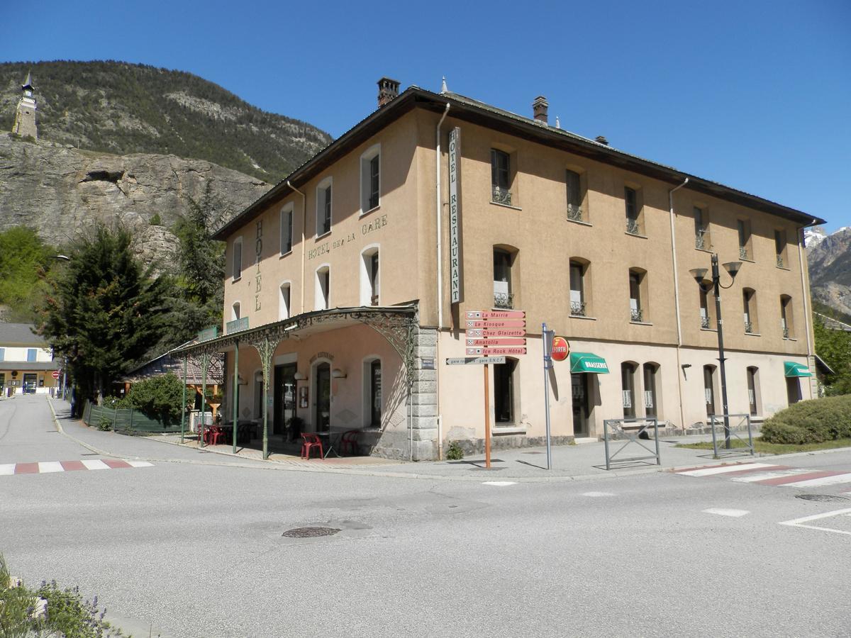 Hotel La Gare LʼArgentière-la-Bessée エクステリア 写真
