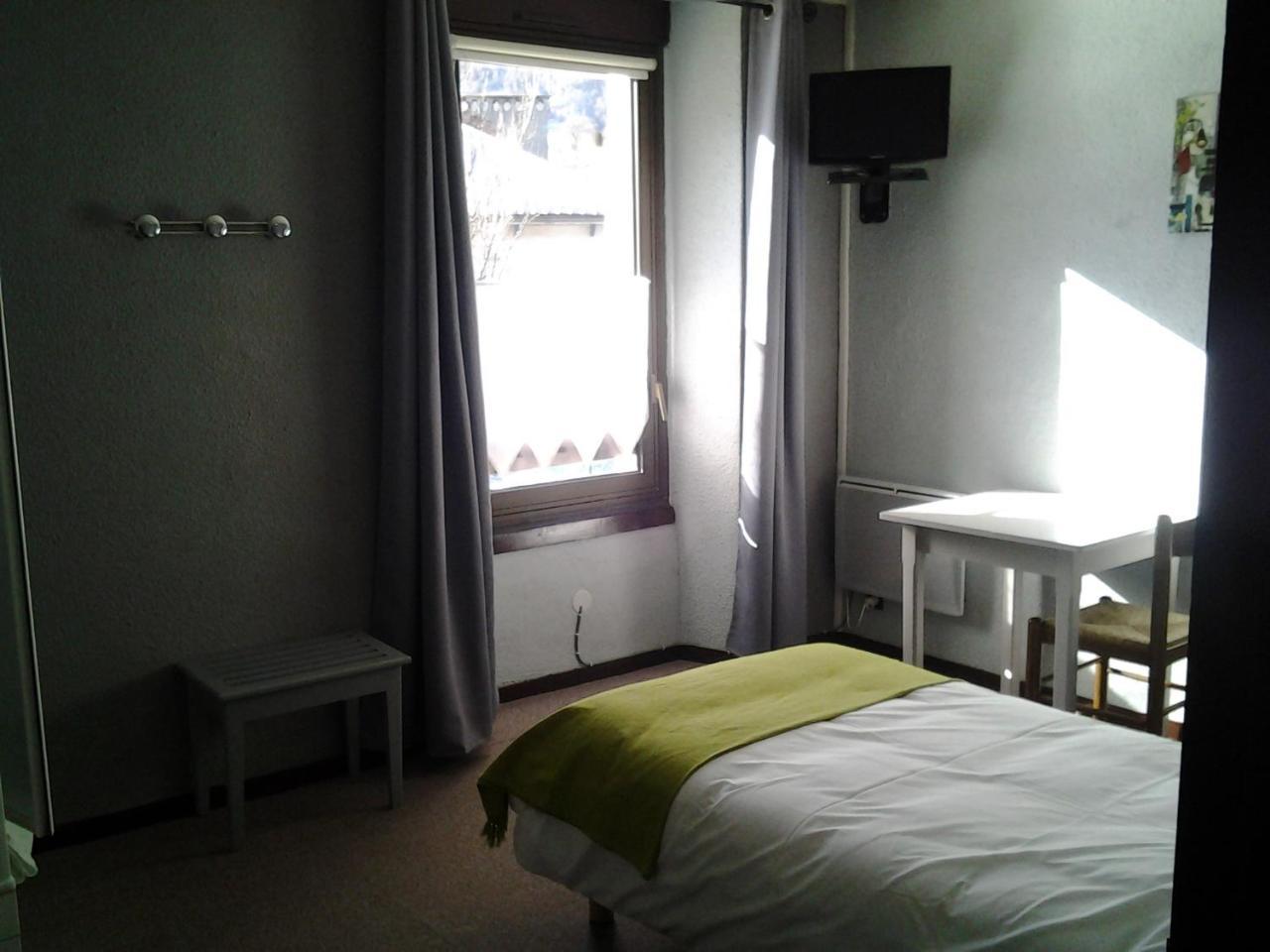Hotel La Gare LʼArgentière-la-Bessée エクステリア 写真